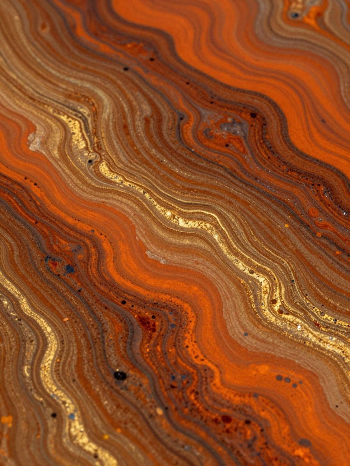 Decorative & metallic resin